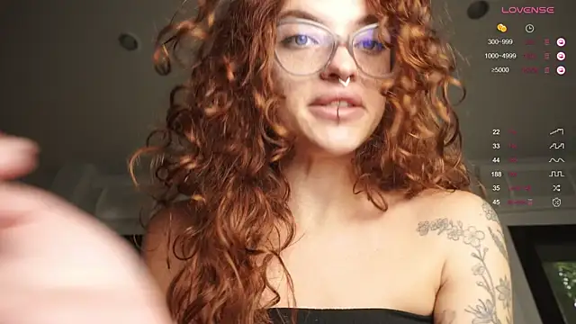Amylittlestar live sex cam