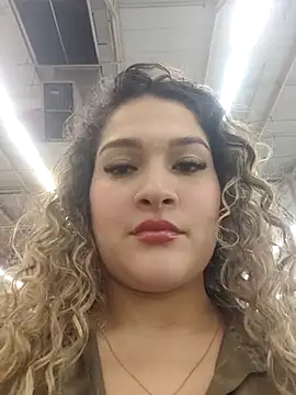 Sara_smiiith211 live sex cam