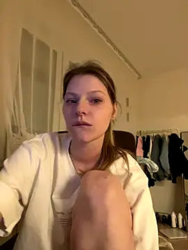 MaryHiggins live sex cam