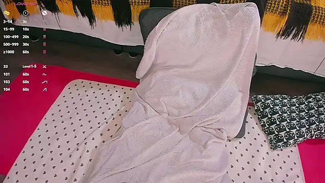 Alice_CutePerv live sex cam