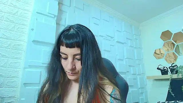 Naughty_Kittenm live sex cam