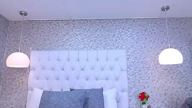 MonserratPeters live sex cam