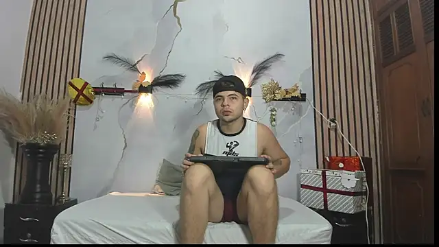 SabrinaAndEddy live sex cam