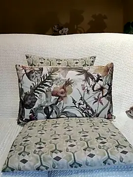 Melody87 live sex cam