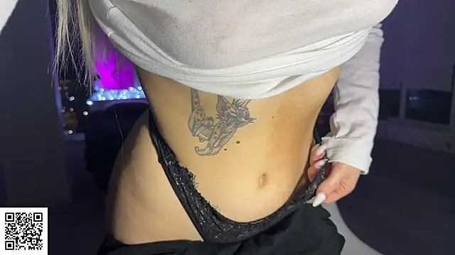 ElysiaXo live sex cam