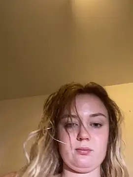 CherryEmmy live sex cam