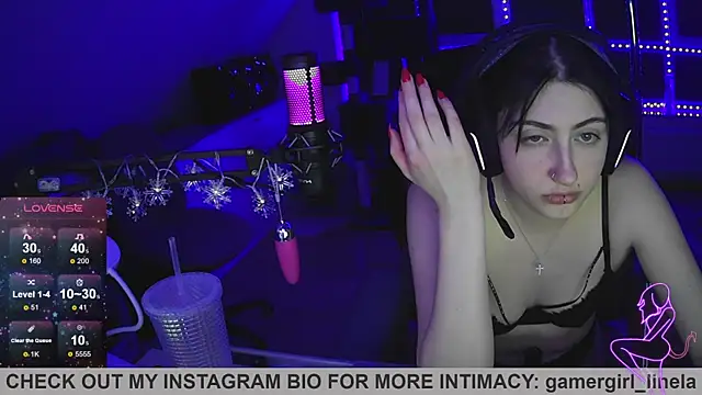 Gamergirl-Linela live sex cam