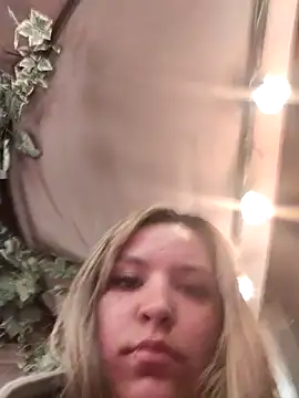 celeste_83 live sex cam