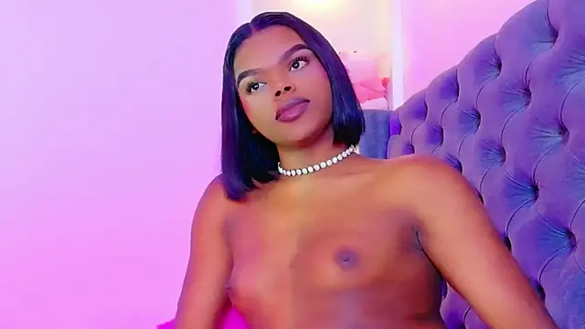 CamiEstrada live sex cam