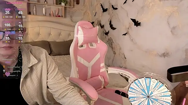 Crystal-Nuts live sex cam