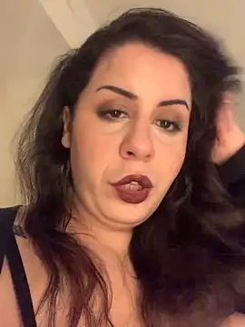 holyeroticss live sex cam