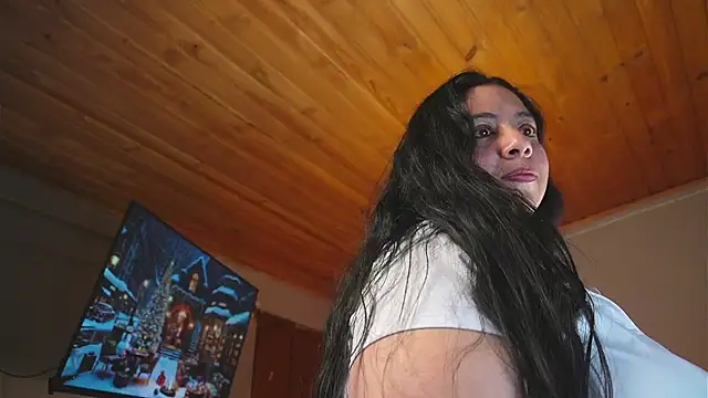 coraline_latin live sex cam