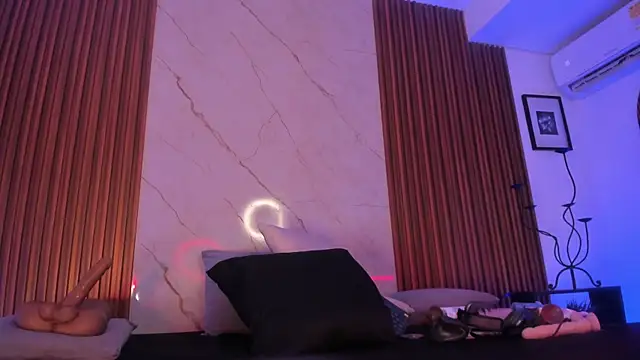 Emiilycollins live sex cam