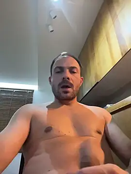 Adventurehotman live sex cam