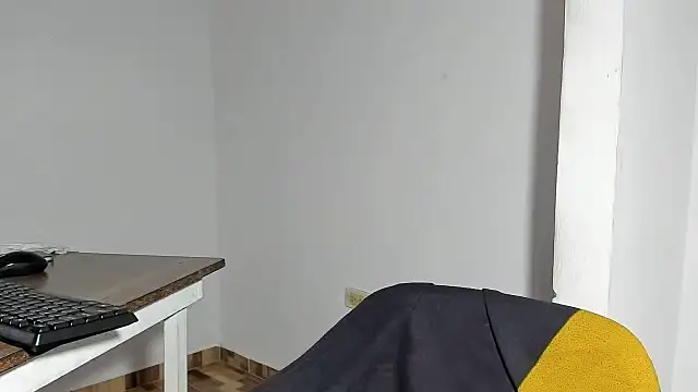 Freedom_24 live sex cam