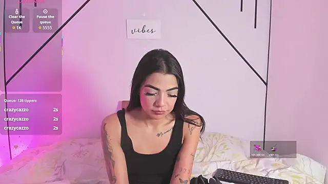 MiahCornell_'s cam snapshot