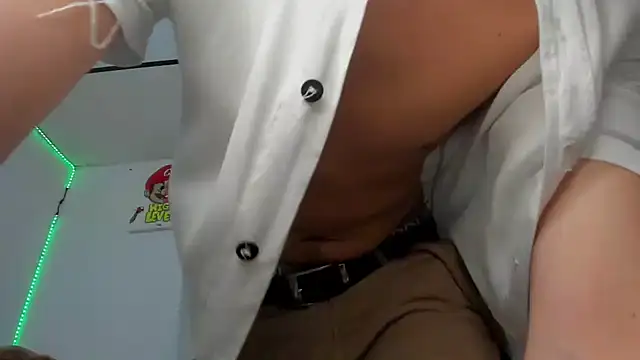 Mateo_Escobar live sex cam