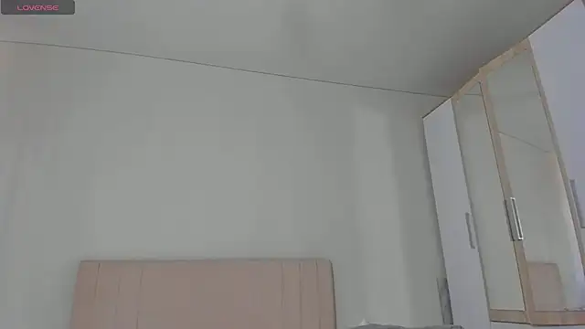 sweety_vikky live sex cam