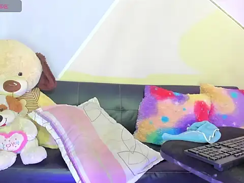 Antonella-Moon145 live sex cam