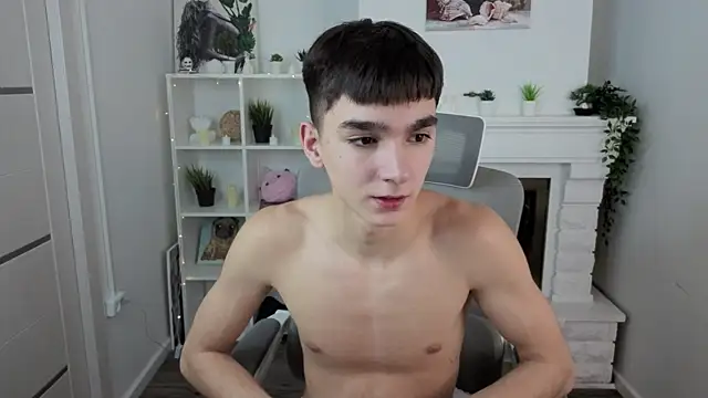 YamiTwink live sex cam