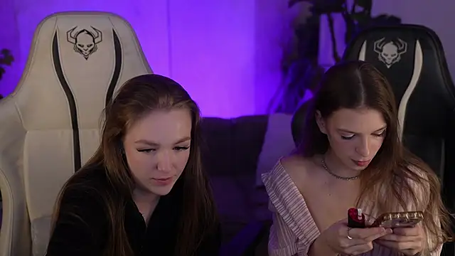 Ella_054 live sex cam