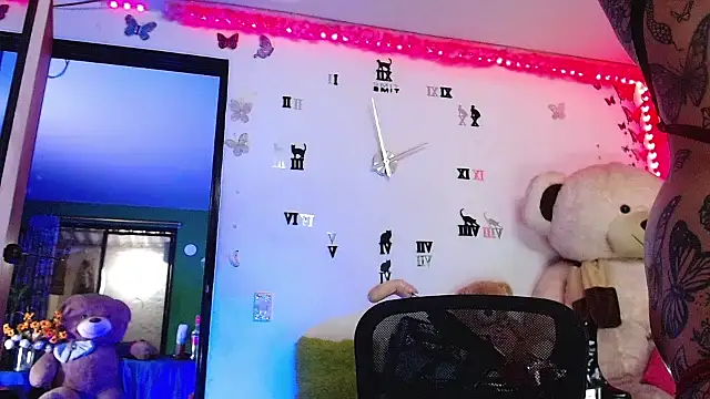 goddess_BigassCock live sex cam