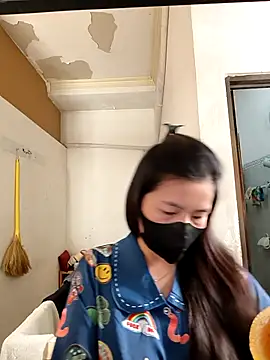 lyna_bl live sex cam