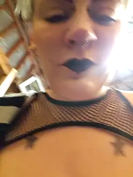 PinkTheHawk live sex cam