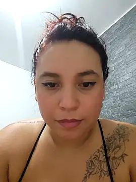 LizzRouse live sex cam