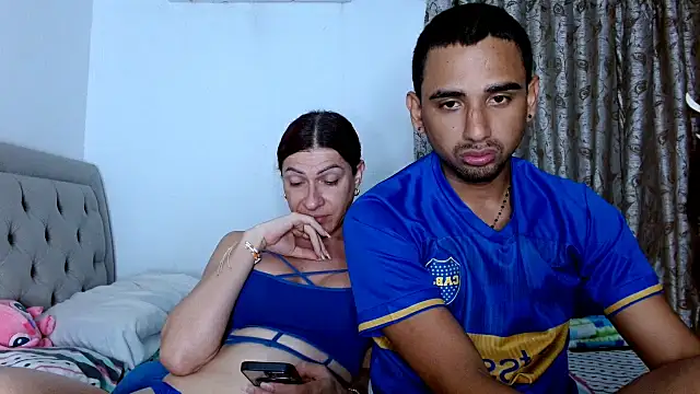 sweethoneytsx live sex cam