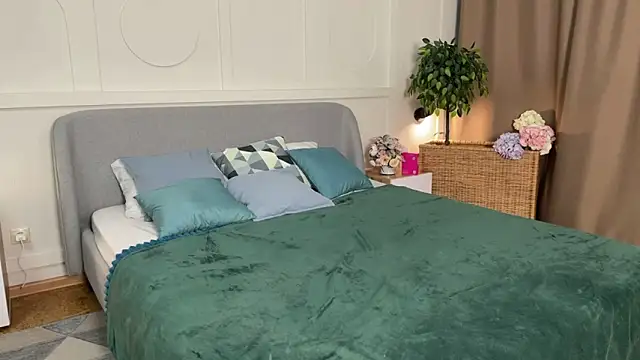 Adele_Shy live sex cam