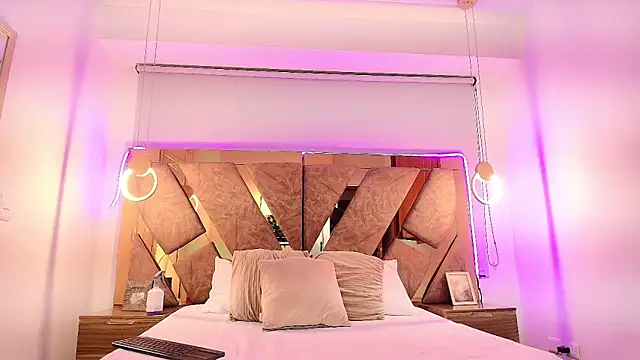 emma_cook_'s cam snapshot