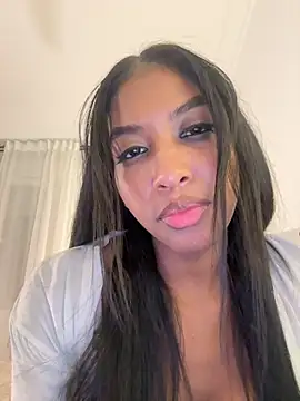 IamCrystal2 live sex cam