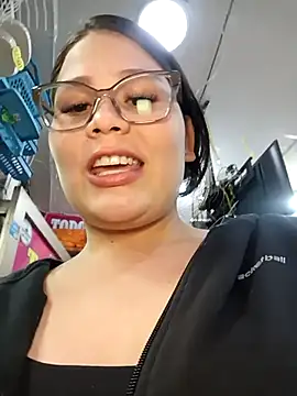 Vale_Saenzz live sex cam