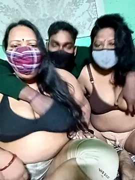 LoveOnStream live sex cam