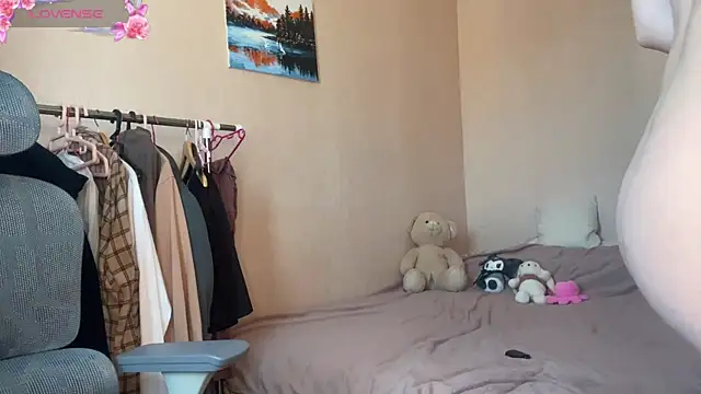 AlexaPawn's cam snapshot