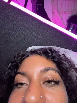 AlyssaHottv_ live sex cam