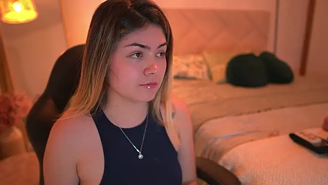 Lau_Bee live sex cam