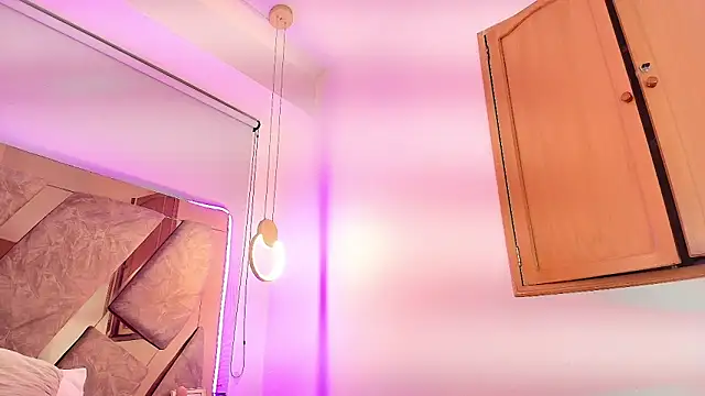 emma_cook_'s cam snapshot