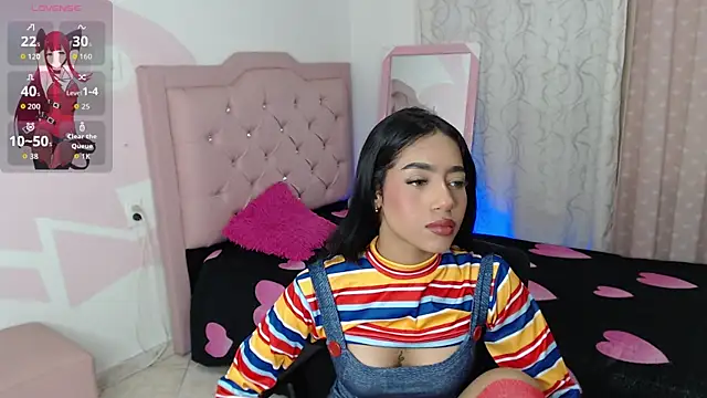 aisha_brunette18's cam snapshot