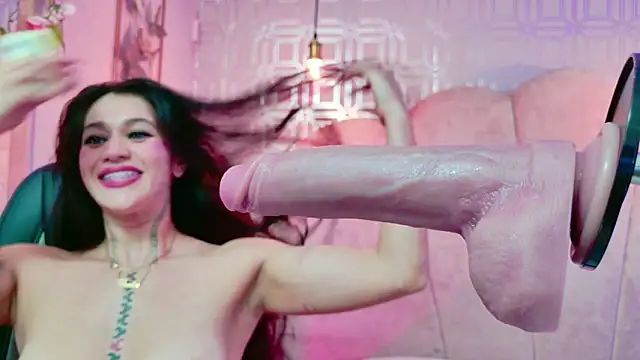 abby_saenz_2025's cam snapshot