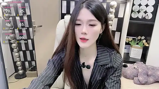 Yueyue-MM live sex cam