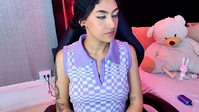 EllaEvanz's cam snapshot