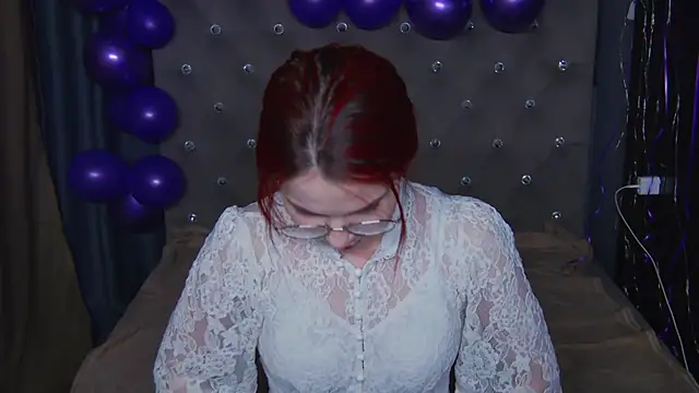 EmilyKents's cam snapshot