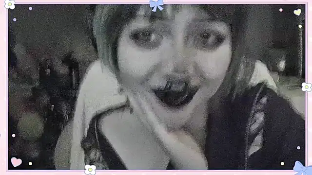 zombiefvck666's cam snapshot