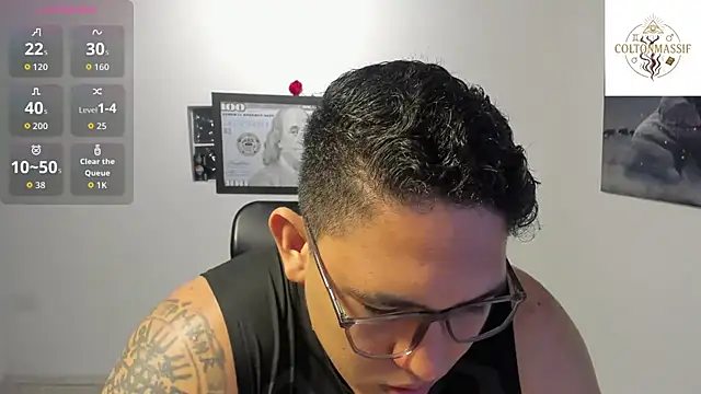Colton_Massif live sex cam
