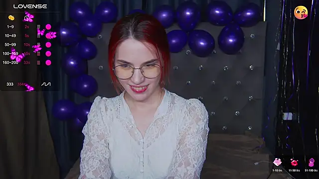 EmilyKents's cam snapshot