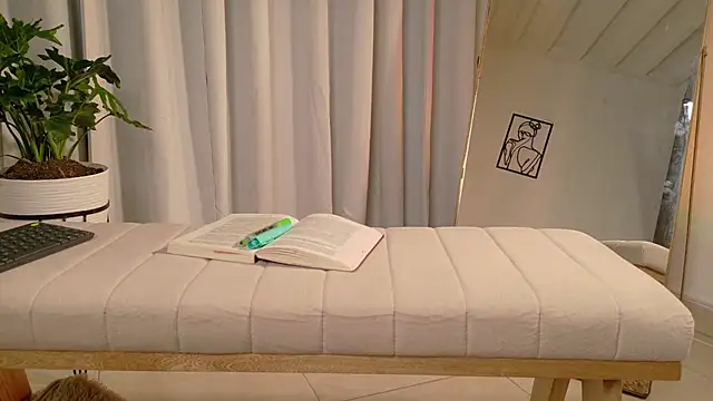 VictoriaNova_'s web cam