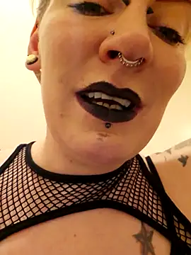 PinkTheHawk live sex cam