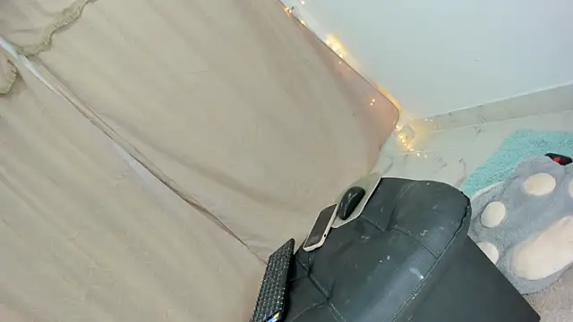 ashley_jonnezz's web cam